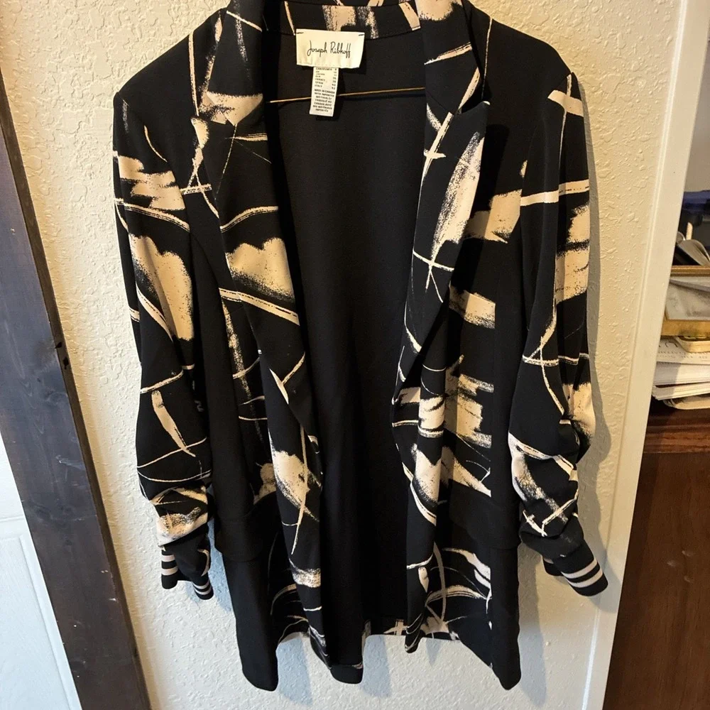 vtg joseph ribkoff cover up size 8 black with tan abstract Elastic Sleeves